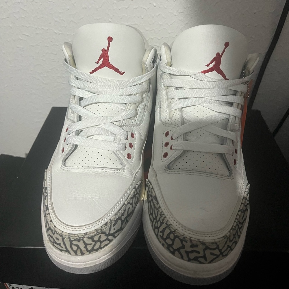 Jordan 3s White cement